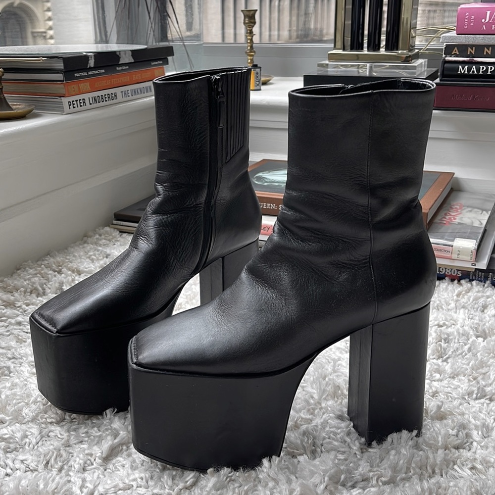 Balenciaga Wayio 2018 platform boots